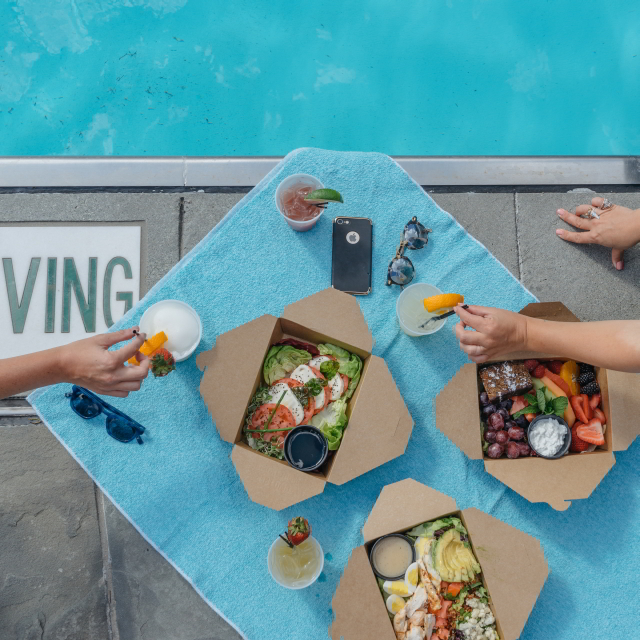Luxury New Orleans Hotel Rooftop Pool with Incredible Views